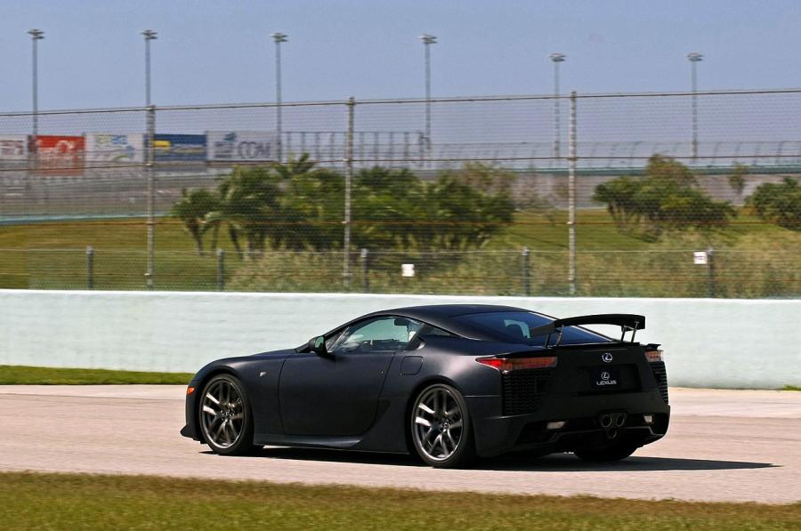  Lexus LF-A 2010 года  (фото 168 из 213)